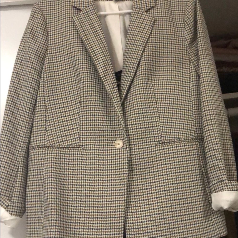 New without tags H&M checkered blazer
